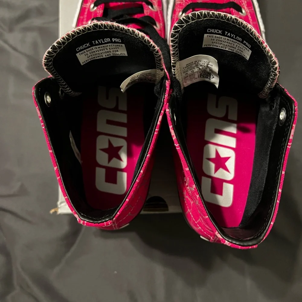 Converse “Cons” Pink Sneakers - Picture 5 of 10